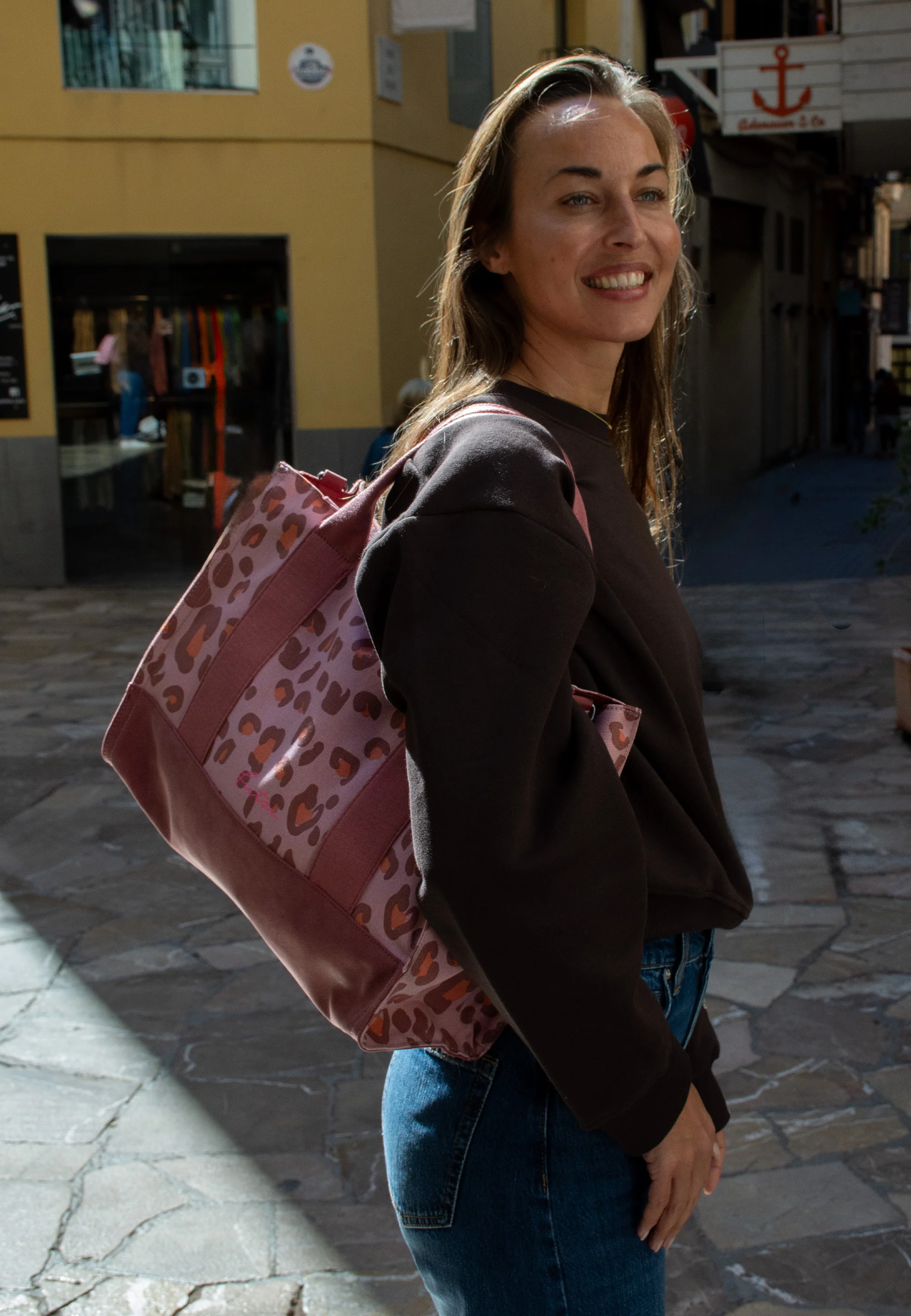Canvas-Tote-Bag-Leo - Image 3